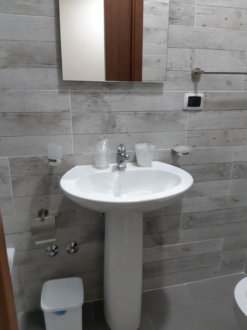 B&B Foria 210 Naples Exterior photo